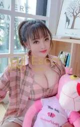 Dubai escort girl Alice — photo 7
