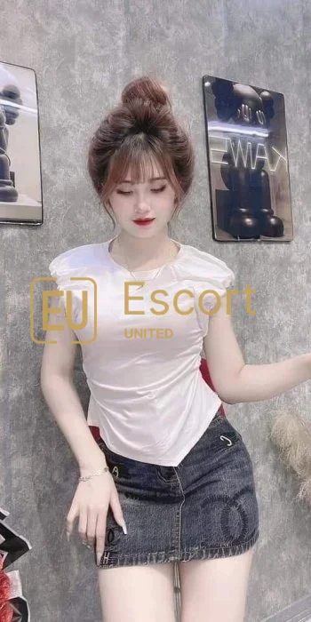 Lina, 27, escorte féminine à Abou Dhabi — photo 4