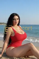 Maya, Abu Dabi konumunda 21 yaşında kadın refakatçi — fotoğraf 1
