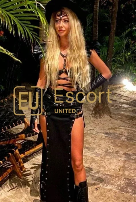 Anna, female escort in Abu Dhabi — photo 6