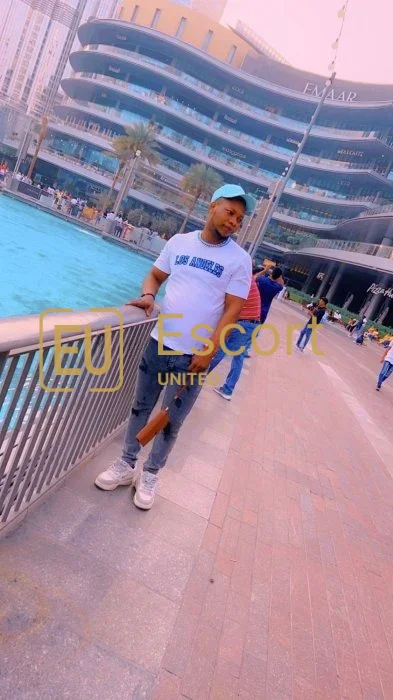 Johnson, gigolo in Dubai — foto 3