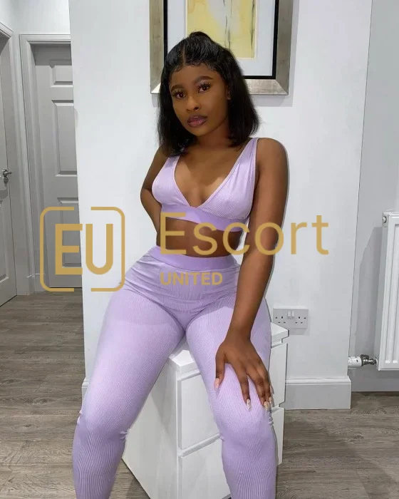 Malika, di 30 anni, accompagnatrice an Abu Dhabi — foto 3