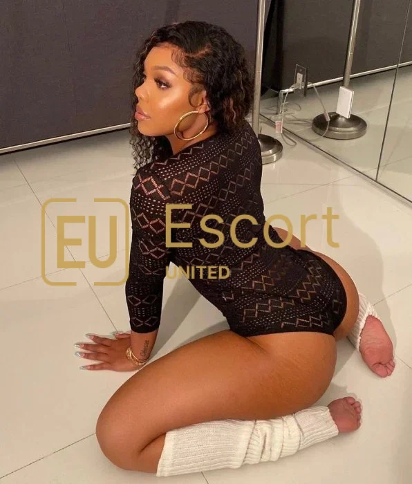 Vee, 27, žena na eskort v Dubaj — fotka 2