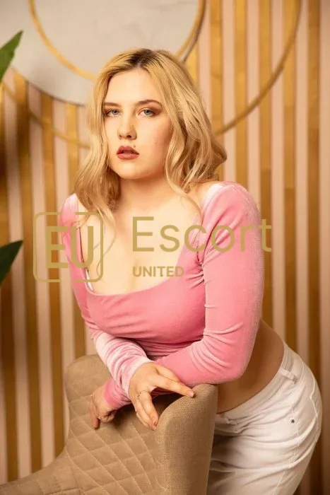 Dubai konumunda 29 yaşında eskort kız Julia ile rezervasyon yapın — fotoğraf 11