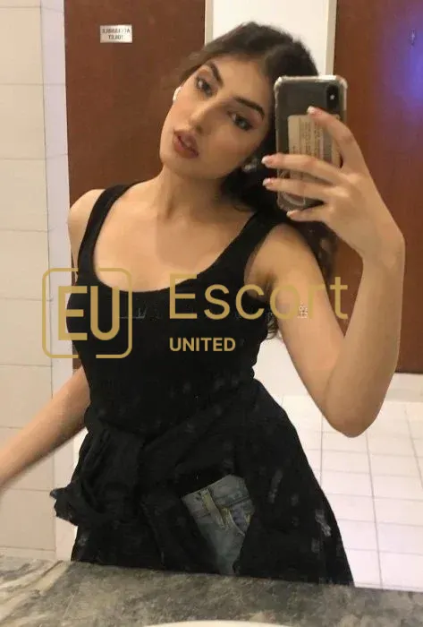 Boek Amaira, escort dame in Abu Dhabi