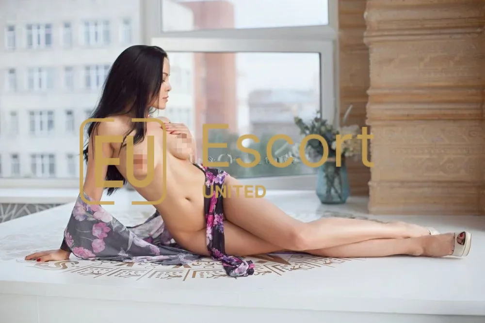 Nastya, escort femenina en Dubái — foto 4