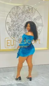 Nailah, escortă de sex feminin în Abu Dhabi — fotografia 6