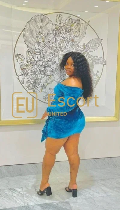 Nailah, escortă de sex feminin în Abu Dhabi — fotografia 6