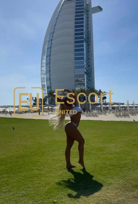 Abu Dhabi, escortă Nicole, 29 — fotografia 6