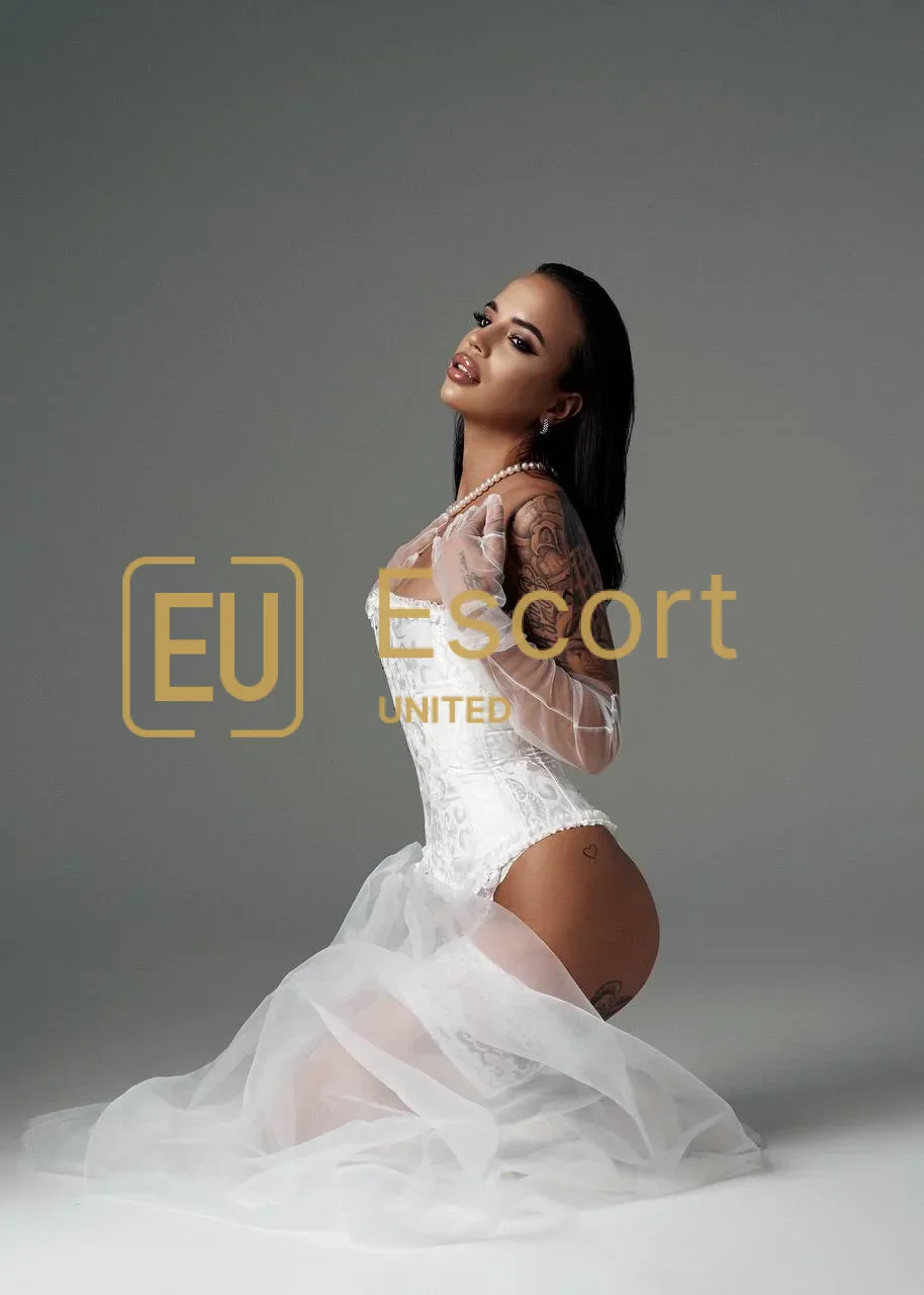 Meet Marika, escort girl in Dubai — photo 4