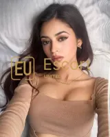 Escortă Simran în Fujairah, în vârstă de 23 de ani — fotografia 4