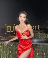 Simran, escortă în Fujairah, EAU — fotografia 2