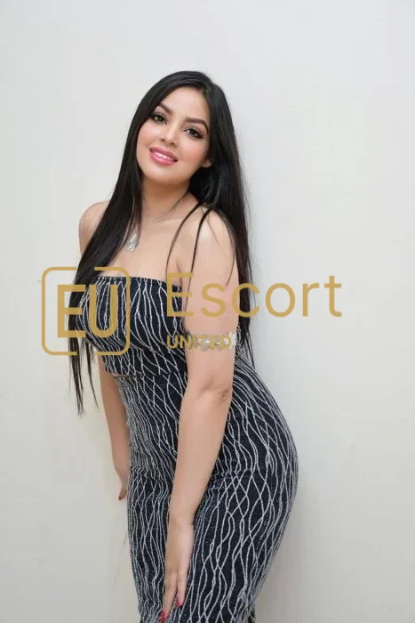 Aisha — escort girl in Umm Al Quwain, UAE — photo 2