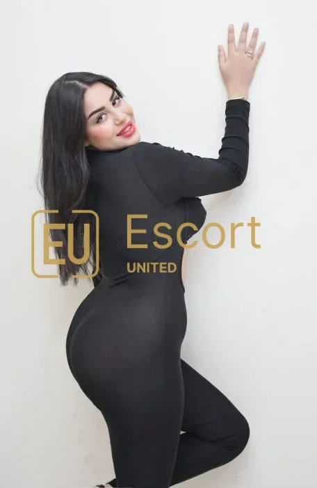 Escort girl Aisha in Umm Al Quwain, 23 years old — photo 8