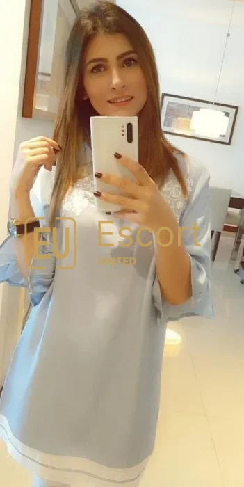 Kanika, een 26-jarige vrouwelijke gezelschapsdame in Palm Jumeirah — foto 2