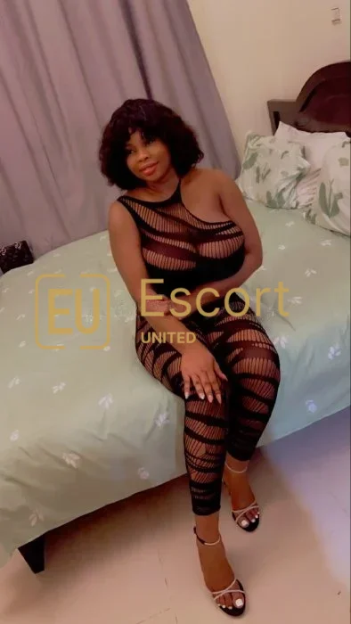 Joyce, 28, Escort-Dame in Ras Al Khaimah — Foto 6