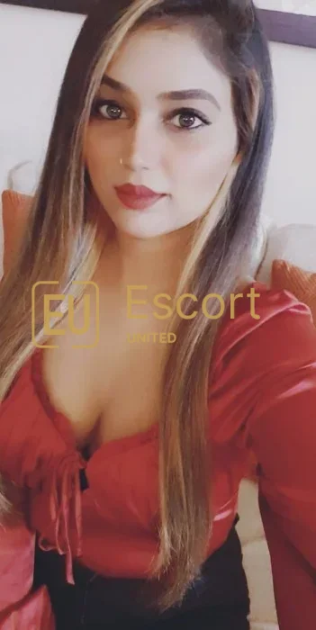 Ουμ αλ Κουέιν, γυναίκα συνοδός Muskan (26) — φωτογραφία 3