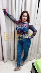 Eshita, 28-letnia kobieta do towarzystwa w Palm Jumeirah — zdjęcie 3