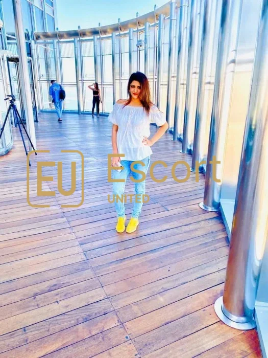 Payal, 26, escort donna a Umm Al Quwain — foto 6