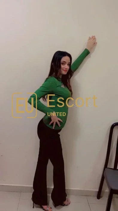 Eshita, 24, escorte féminine à Palm Jumeirah — photo 7