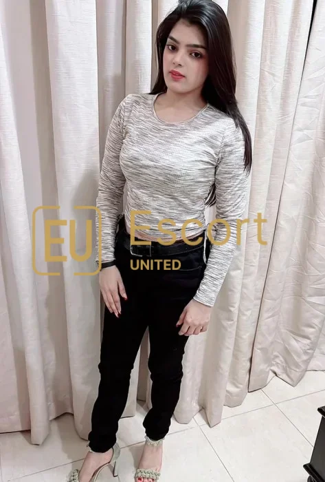 Alisha — вік: 26; компаньйонка, місто: Умм-ель-Кайвайн — фото 1