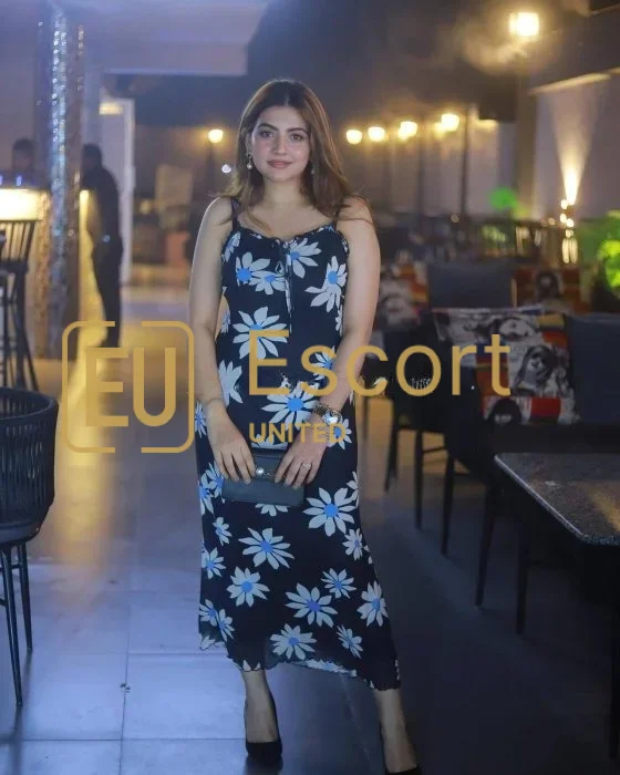 Nisha, 24, escortă de sex feminin în Fujairah — fotografia 3
