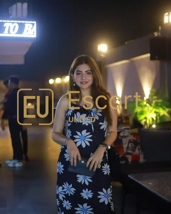 Nisha, escortă de sex feminin în Fujairah — fotografia 5