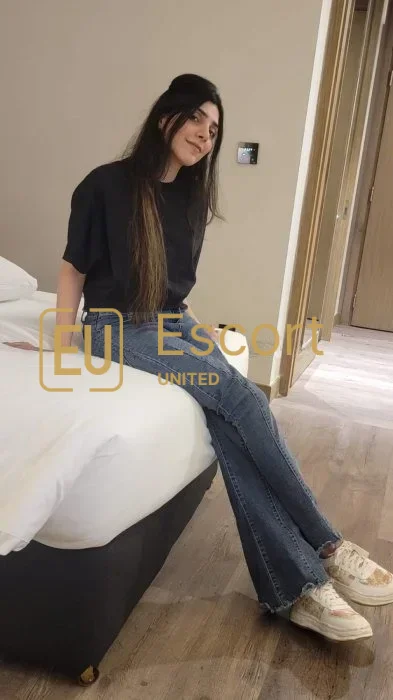 Somya, escort dame in Palm Jumeirah, VAE — foto 3