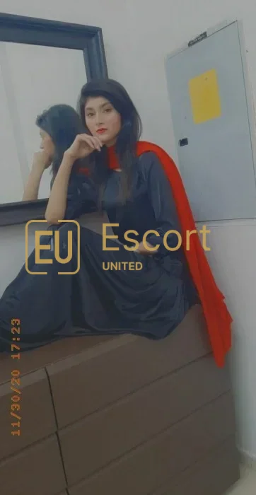Rezerv-o pe Aleezy, în vârstă de 28 de ani, escortă de sex feminin în Dubai — fotografia 6
