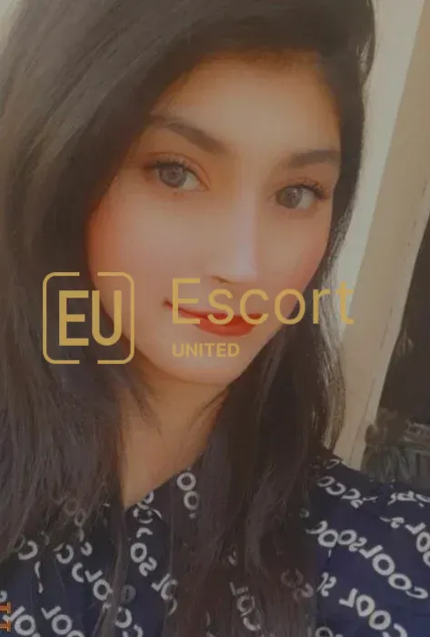 Aleezy, συνοδός στην Ντουμπάι