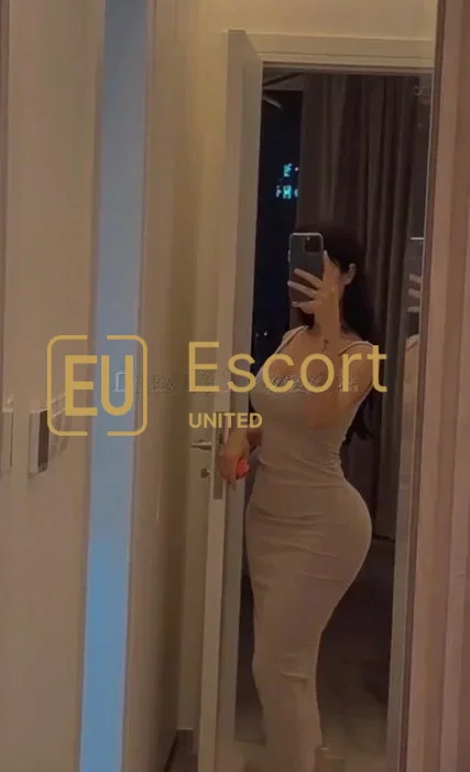 Lana, escort donna a Dubai — foto 10