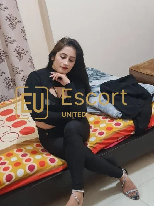 Pavitra, 26-letnia kobieta do towarzystwa w Ras al-Chajma — zdjęcie 6