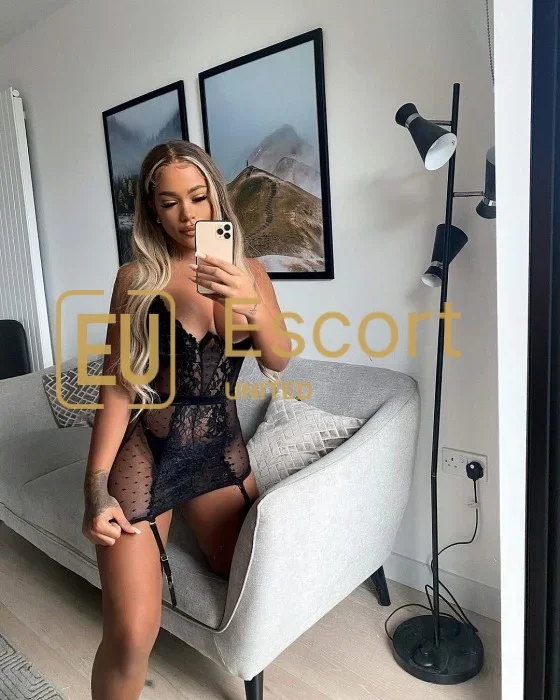 Rezerv-o pe Sonya, escortă de sex feminin în Fujairah — fotografia 4