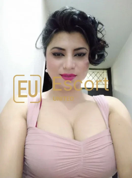Al Ain, eskorta Juhi, 27 — zdjęcie 1
