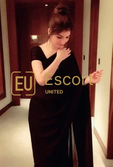 Fujairah, escortă de sex feminin Shruti Kakkar — fotografia 1