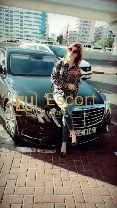 Fujairah, escortă de sex feminin Shruti Kakkar — fotografia 4