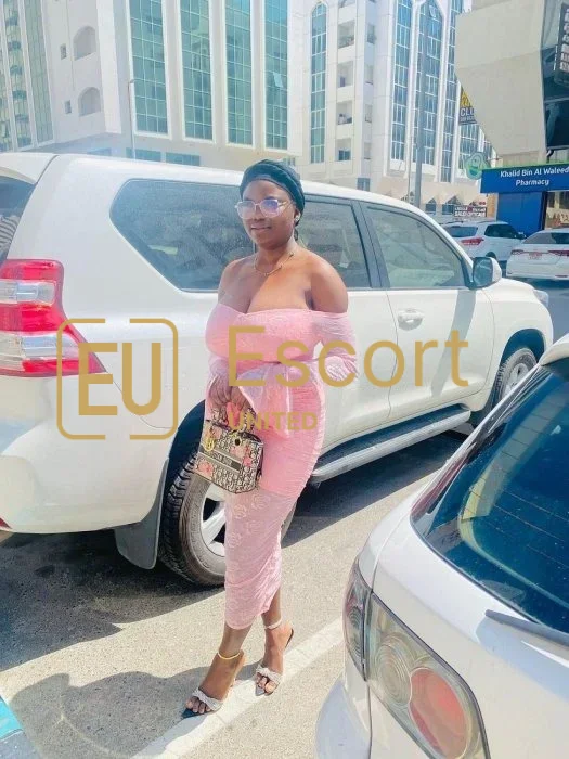 Zahra, 26, escort donna an Abu Dhabi — foto 7