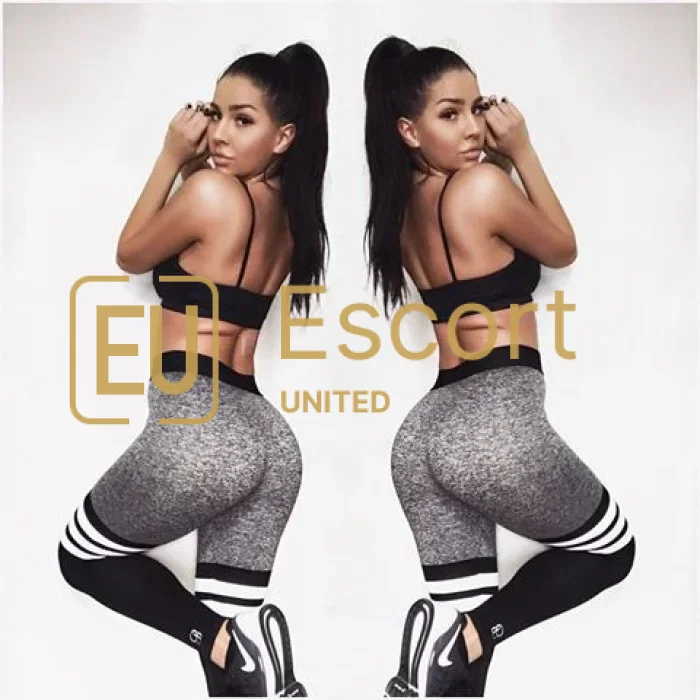 Emily — escort girl in Dubai — photo 4