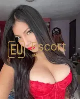 Escort Olivia in Al Ain (24) — Foto 4