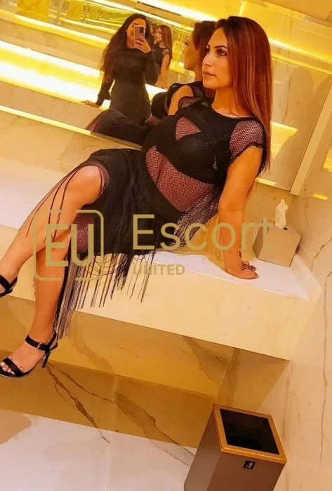 Kinza, acompañante femenina en Palm Jumeirah — foto 1