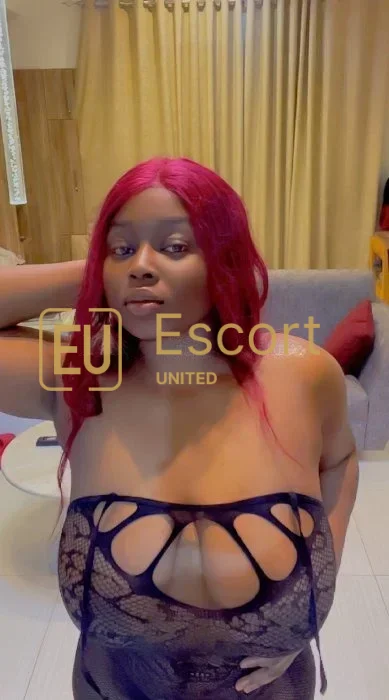 Nita, 26, escort donna a Ras Al Khaimah — foto 10