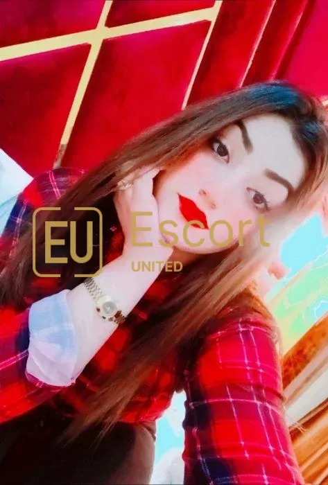 Hina, escort donna a Ras Al Khaimah