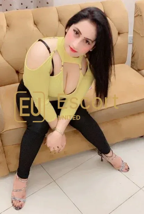 Prenota Monika, ragazza escort a Palm Jumeirah
