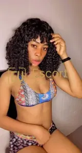 Linear, Escort-Dame in Al Ain — Foto 3