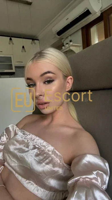 Ontmoet Sophie, escort dame in Dubai — foto 4