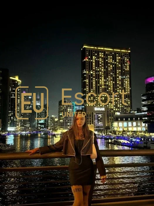Objednejte si Andrea, dívku na eskort v Dubaj — fotka 19