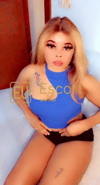 Escort-Dame Mira in Al Ain — Foto 4