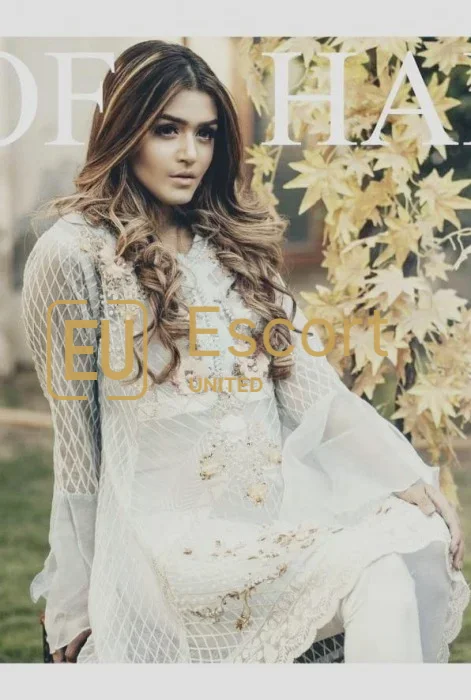 Cunoaște-o pe Rameen, în vârstă de 27 de ani, escortă în Dubai — fotografia 1