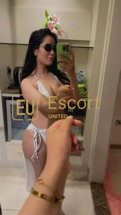Upoznajte Nada, 22-godišnju eskort devojku u Abu Dabi — fotografija 2