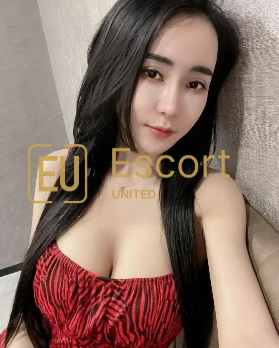 Meet Elena, escort girl in Abu Dhabi — photo 2